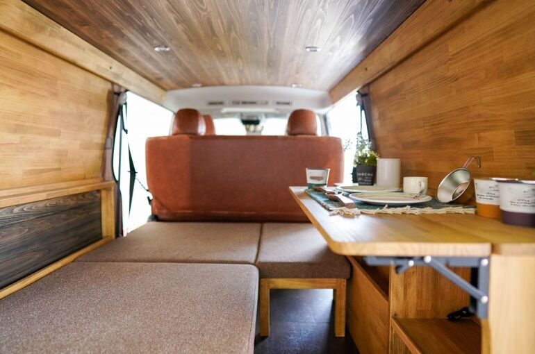 キャンピングカーのエアコンとダクト！冷えない原因と最適パーツ選び
