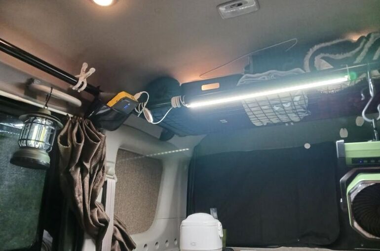 秋田県でのキャンピングカーでエアコンの必要性を徹底解説！快適な車中泊の完全ガイド